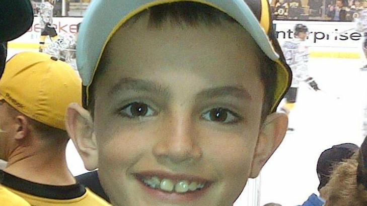  HEIET P� FAR:  Martin Richard (8) er et av de tre d�dsofrene etter bombeterroren mot Boston Marathon i g�r. FOTO: Familien Martin/AP/NTB Scanpix.