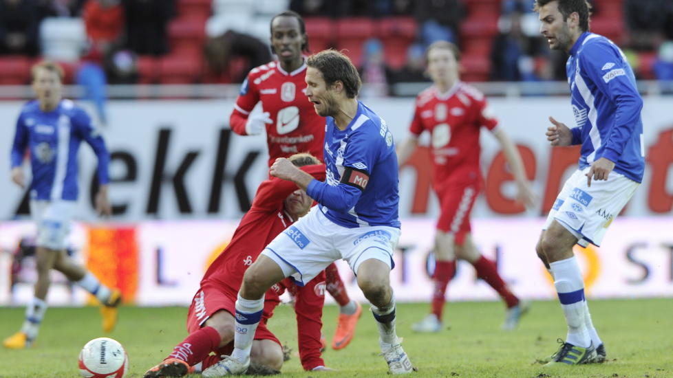 BEKYMRINGSFULLT: Oppgj�ret mellom Molde og Brann trakk bare 56.000 tv-seere. Ingen av de fire oppgj�rene som har v�rt hovedkamp i Tippeliga-runden har trukket flere. Det er bekymringsfullt mener flere av sponsorene.
 Foto: Marit Hommedal / NTB scanpix