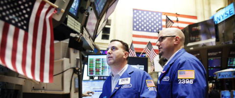 Apple ramler til det laveste p� over ett �r