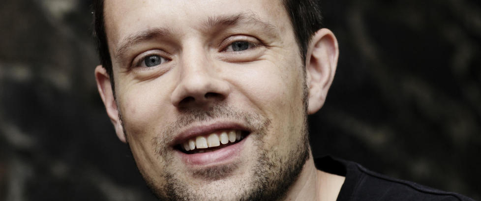 Kirkedrap, kampsport og et snev av �Nattsvermeren�