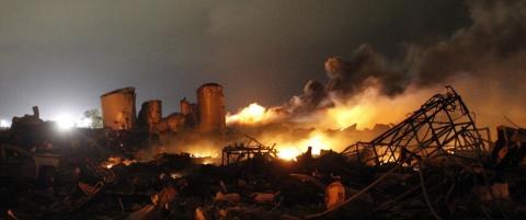 Flere rammet av giftsky etter eksplosjonen