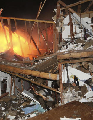 - Minst 50 leiligheter smadret av eksplosjonen