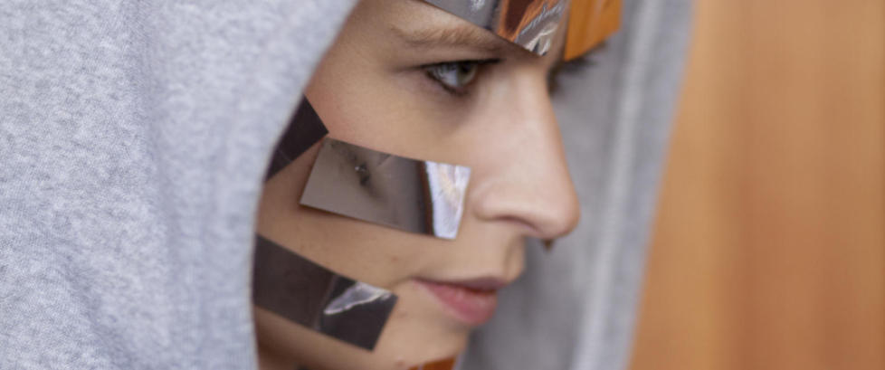 Setter albuen under haken p� deg