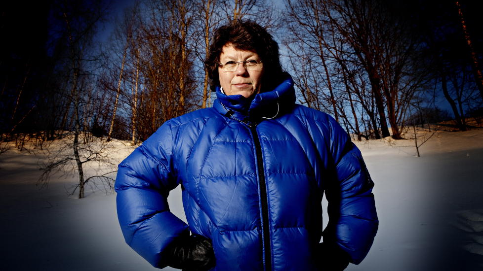 H�PER P� RABATT-TAK: Forfatter Anne Holt og forlagssjefene i flere mellomstore og sm� forlag er sv�rt opptatte av bokhandlerne ikke skal kunne kreve for h�ye rabatter n�r de kj�per b�ker fra forlagene. Foto: LARS EIVIND BONES.