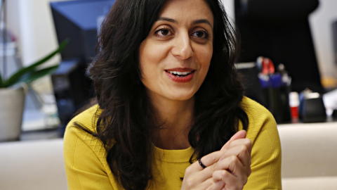 LEGGER SNART FREM LOV: Det er ventet at kulturminister Hadia Tajik skal legge frem sitt forslag til boklov i l�pet av kort tid. Foto: JACQUES HVISTENDAHL.