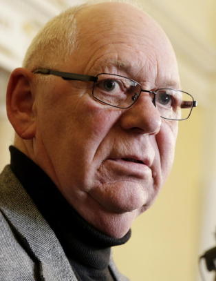 DNB setter av 450 millioner etter R�eggen-dommen