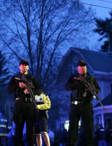 Oppdaget en mann dekket av blod da han s� oppi b�ten sin