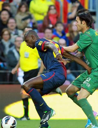 Abidal startet sin f�rste kamp p� over ett �r
