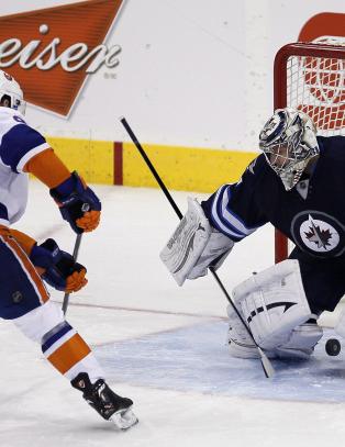 New York Rangers fikk hjelp av byrival Islanders