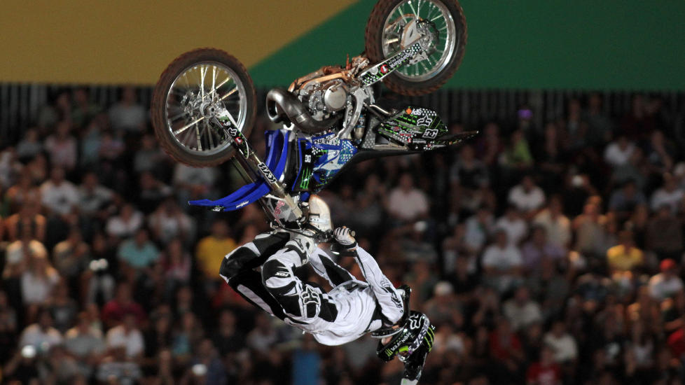 NUMMER TO: Andre Villa ble nummer to i l�rdagens X-Games-stevne i Brasil. Her fra en konkurranse i 2011.Foto: AP Photo / Eraldo Peres / NTB Scanpix
