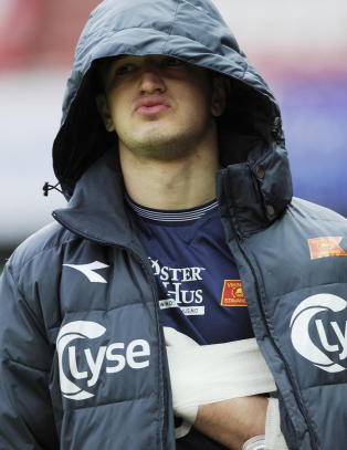 Berisha brakk albuen - ute i to m�neder