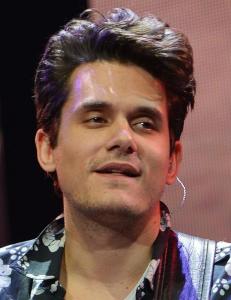 Taylor Swift og Jennifer Anistons badboyekskj�reste med sin f�rste konsert i Norge