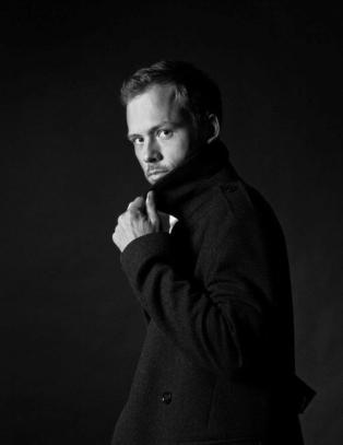 «Hey girl. Jeg bygger studentbolig til deg any time. Med mine egne hender.»