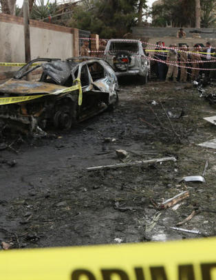 Frankrikes ambassade i Tripoli angrepet