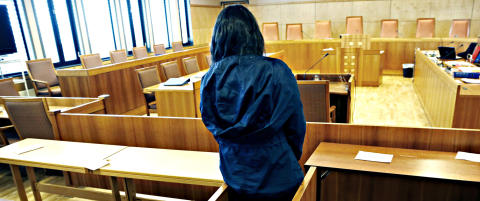 Overgrepsoffer (16) slår ring om jenta (17) i Øygard-retten