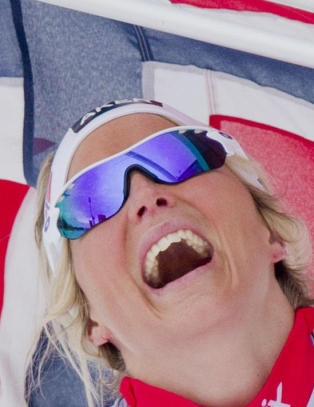 Helly Hansen overtar Petter og Therese