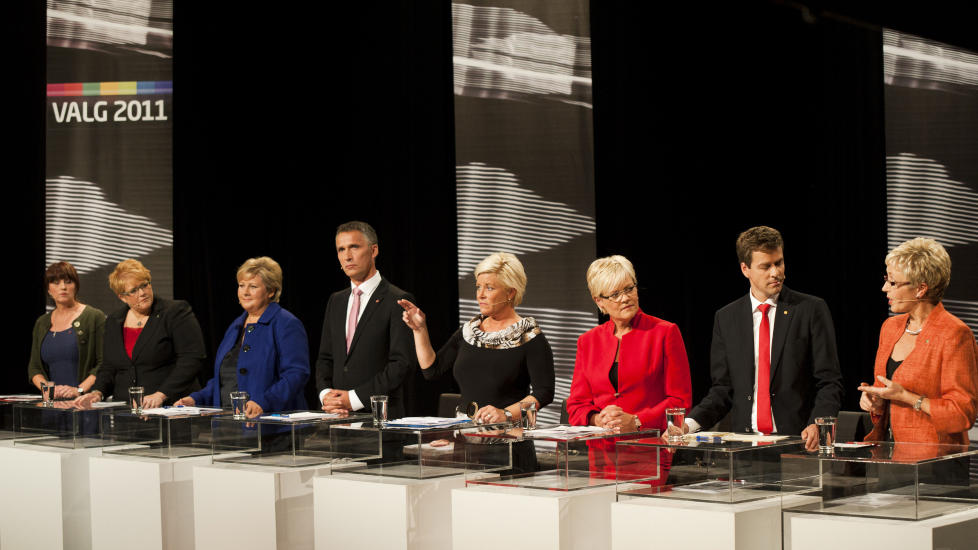 B�R BETALES AV STATEN: &mdash; Vi oppfordrer alle partier, h�yre, sentrum og venstresiden, til � ta opp saken om at denne typen pasienter kan bli behandlet i utlandet med �konomisk st�tte fra den norske stat, skriver kronikkforfatteren. Bildet av partilederne er fra forrige valg. Foto: Fredrik Varfjell / NTB Scanpix