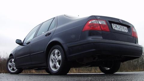 SNITTBILEN: En 2002-modell Saab kan st� som eksempel p� gjennomsnittsbilen i Norge. FOTO: Terje Bj�rnsen