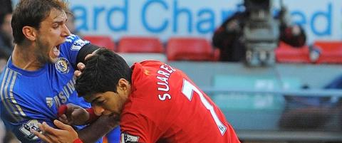 Suarez godtar ti kampers bite-karantene