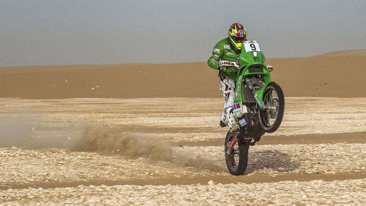STARTET BRA: P�l Anders Ullev�lseter ble nummer 3 p� 1. etappe i Sealine Cross Country Rally 2013 i Qatar tirsdag. Ullev�lseter ble sl�tt av etappevinner Marc Coma med dr�yt 4 minutter. Foto: Marian Chytka/Team Ullev�lseter / NTB scanpix