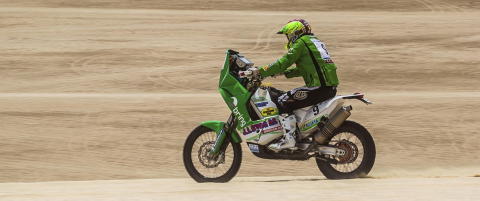 Ullev�lseter krasjet og  brakk l�ret i Qatar