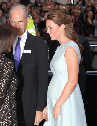 N� klarer du ikke � gjemme magen lenger, Kate