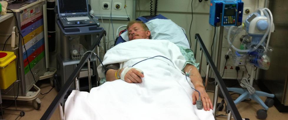 Ullev�lseter har operert inn jernstang i h�yre l�r