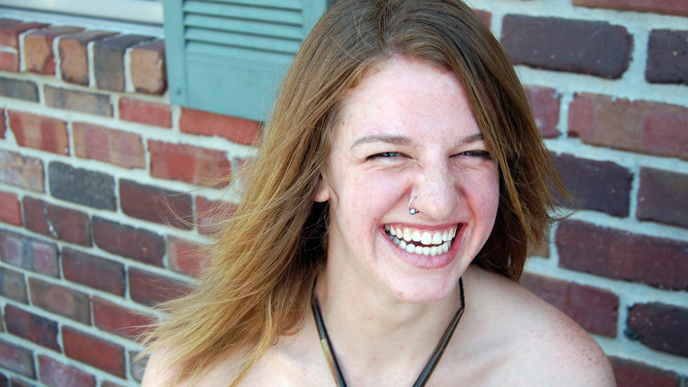 D�DE: Dianna Hanson (24) jobbet frivillig som en praktikant ved Cat Haven i California da hun ble drept. If�lge etterforskerne hadde hun ikke lukket d�ra til l�vens bur skikkelig. Foto: AP Photo/NTBScanpix/Paul Hanson