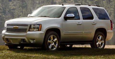 VAREBIL: Du kan f� registrert varebilene som etter hvert forsvinner, dersom bilene har en nasjonal typegodkjenning som varebil klasse 2 (gr�nne skilter med avgiftsreduksjon), og dersom det blir s�kt Vegdirektoratet om registrering etter restkj�ret�ybestemmelsen. Foto: GM