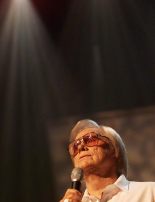 George Jones er d�d