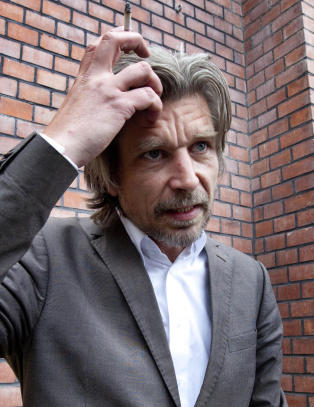 - Det hjelper ikke si til svenskene at verden er i farger