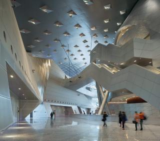 B�REKRAFTIG: Arkitektene har lagt vekt p� at bygningen skulle ha et lavt energi- og ressursforbruk. FOTO: Duccio Malagamba