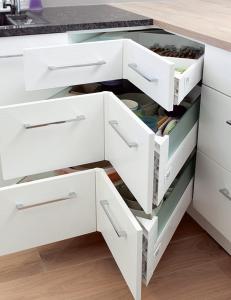 Slik utnytter du plassen p� kj�kkenet