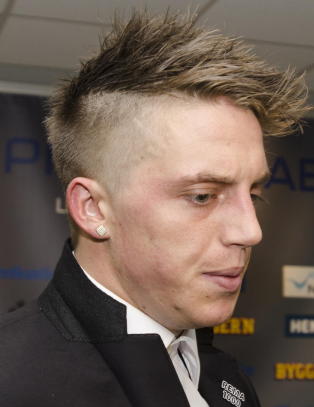 M�tte stanse twitterkrangel mellom Bille Nielsen og  H�iland