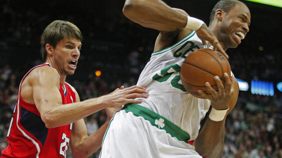  M�TTE TA ET VALG:  Jason Collins (t.h.) trodde livet skulle rase sammen om han sto fram som homofil. FOTO: REUTERS/Tami Chappell