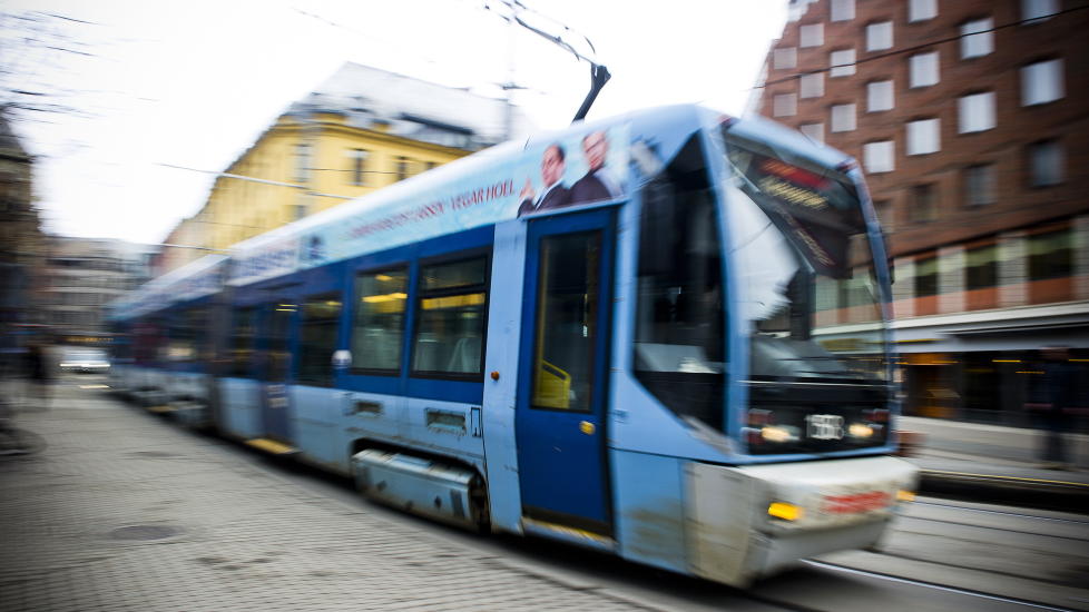 UTE AVD RIFT: Trikkene av denne typen er n� til reparasjon. Ruter foresl�r � bytte ut helle trikkeparken i Oslo for framtida. Foto: H�kon Eikesdal