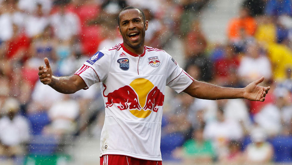  NY KONKURRENT:  Fra 2016 kan Thierry Henrys klubb New York Red Bulls f� konkurranse fra et nytt lag i byen, om City-eier Sjeik Mansour bin Zayed al-Nahyan f�r det som han vil. Foto: Mike Stobe /Getty Images / AFP / NTB Scanpix