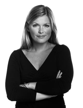 SKAMMELIG: Martine Aurdal om at barna p� Asp�y nektes � bruke papirflaggene de har tegnet.  
Foto: Lars Eivind Bones / Dagbladet