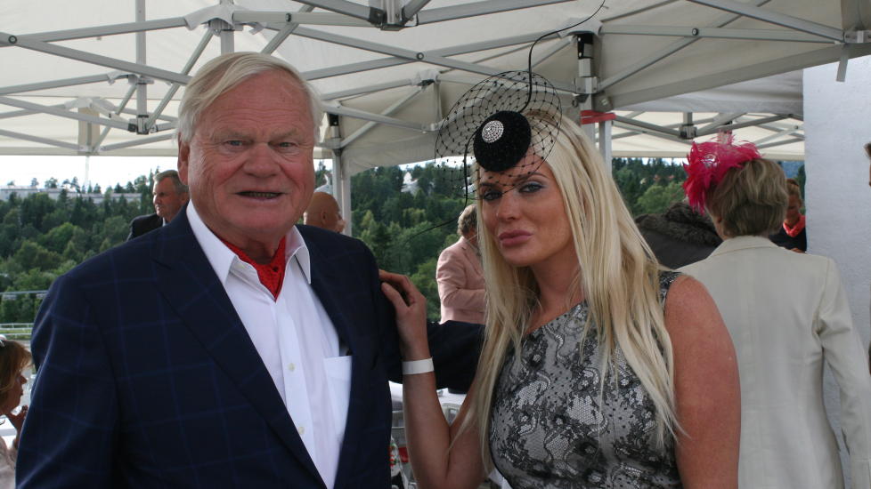 REDER I VINDEN:  John Fredriksen sammen med datteren Kathrine Fredriksen. Foto: Lars Halvor Mager�y / Dagbladet