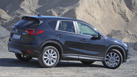 STORSELGER: BT: Mazda CX-5 er storselgeren blant SUV-ene. Bare overg�tt av VW Golf p� totallisten s� langt i �r. Foto: PETTER HANDELAND