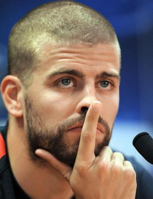 Pique ber lagkameratene v�re som unger