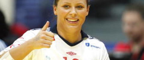 Nora M�rk scoret 4 m�l p� 12  minutter i comebacket