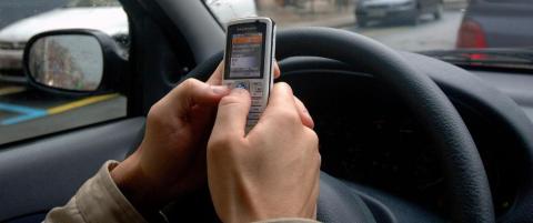 Total-tasteforbud i bil fra torsdag