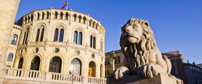 Evig omd&oslash;mmekrise