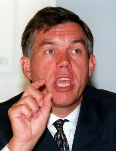 Dumpet alle aksjene i solselskapet REC