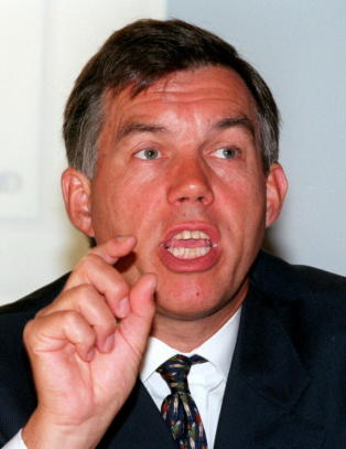 Dumpet alle aksjene i solselskapet REC