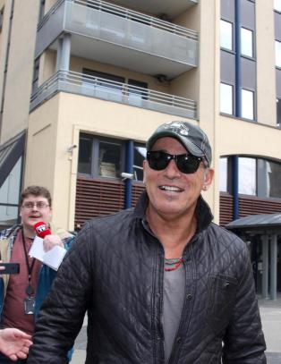 Her er Bruce Springsteen utenfor sitt faste treningssenter i Oslo