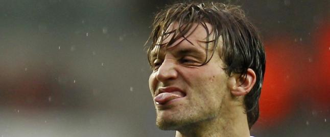 Swansea-spillerne m� vaksinere seg etter utbrudd i Wales