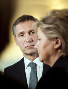 Jens nærmer seg Erna