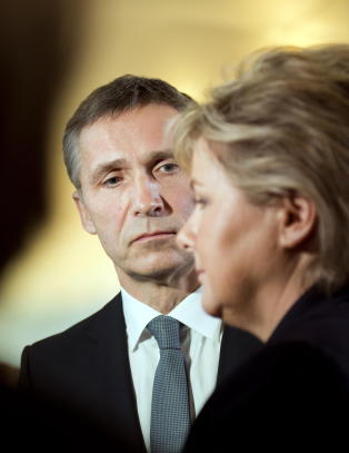 Jens nærmer seg Erna
